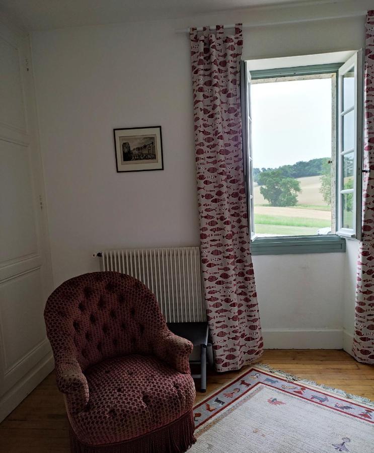 Le Logis Du Pradet Bed & Breakfast Moncrabeau ภายนอก รูปภาพ